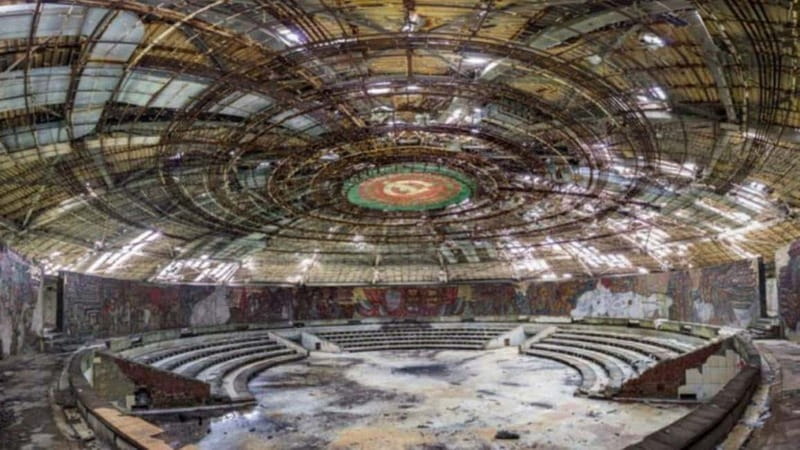 UNESCO Thracian Tomb of Kazanlak and Buzludzha monument - Four guided hours, with a useful story to follow