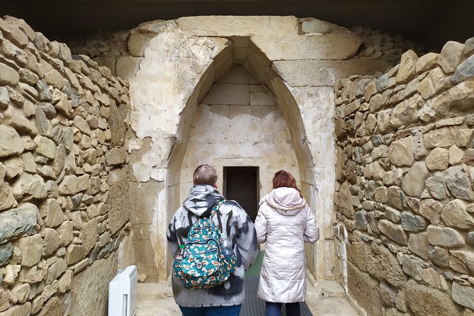 Valley of the Thracian Kings, Hidden Treasures - The guide can turn the drive into a history lesson