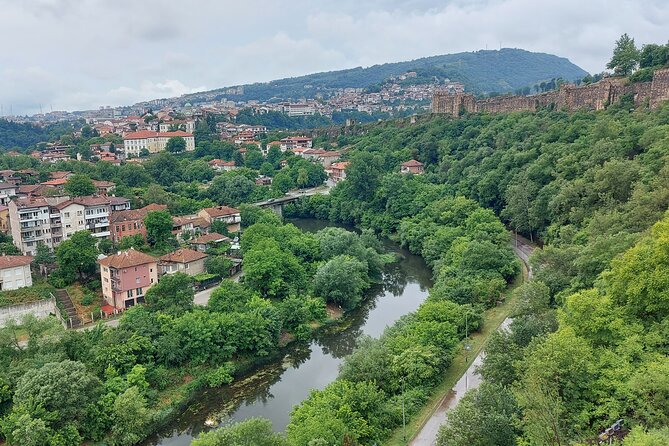 Veliko Tarnovo and Arbanasi day tour from Sofia with pickup - Samovodska Charshiya and the old town