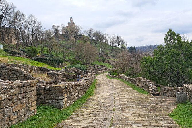 Veliko Tarnovo and Arbanasi day tour from Sofia with pickup - The Assen Dynasty Monument and its wide view